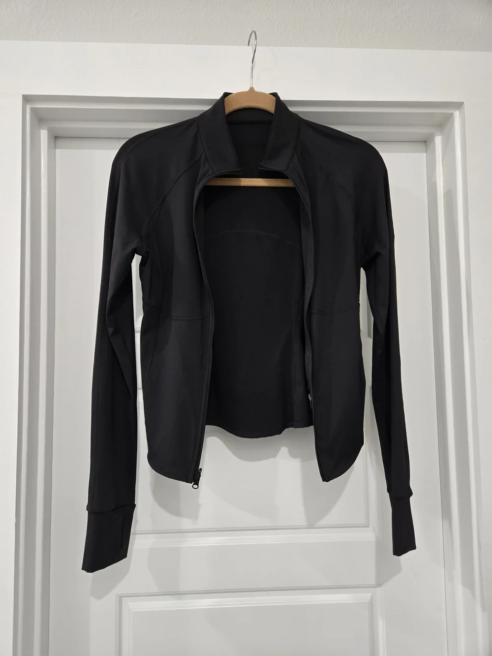 Halara Women’s Black Zip Up Active Jacket Long Sleeve Athletic Top Size Medium - Picture 2 of 6